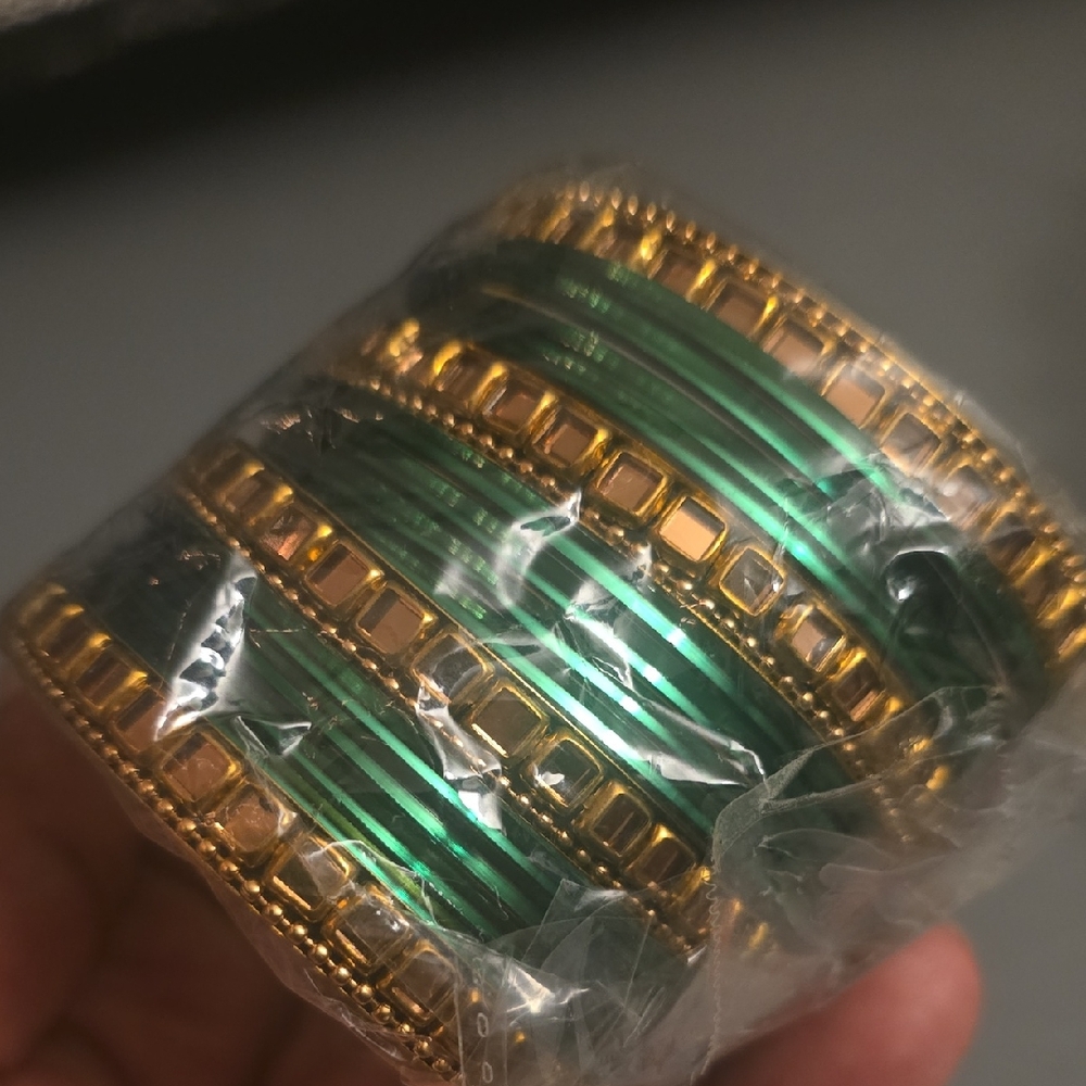Elegant Green and Gold Bangle Set